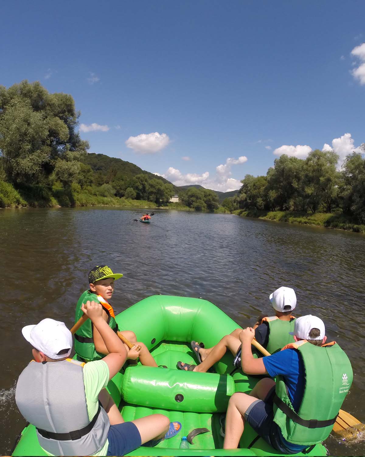 Grupowe spływy pontonowe z instruktorem oraz ratownikiem dla grup szkolnych